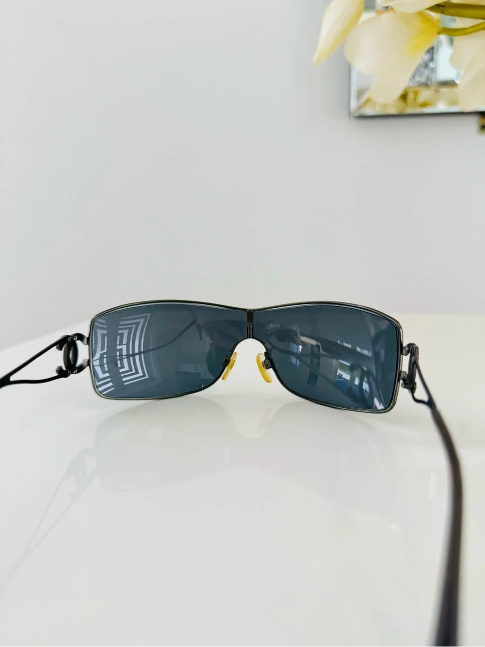 RARE 🍒 Vintage Authentic Chanel rhinestone CC sunglasses ✨